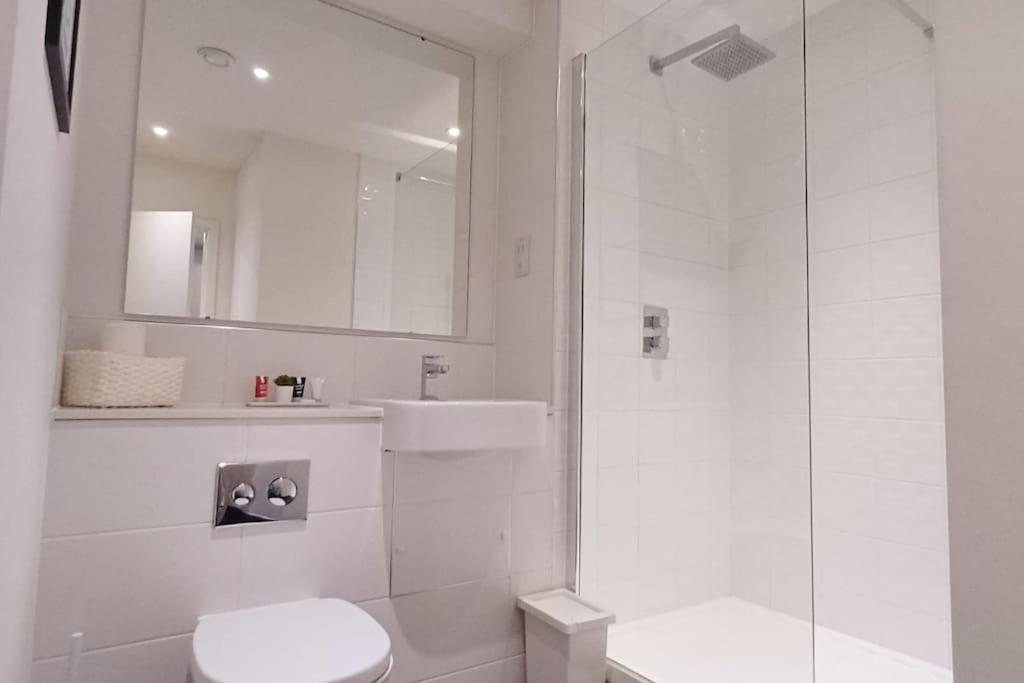 Stylish Modern 1Bed Apartment In Bedford Exterior foto